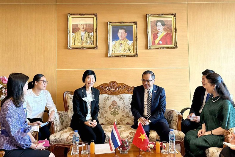 Tỉnh Khon Kaen (Thái Lan) muốn thiết lập đường bay thẳng tới Việt Nam ảnh 1