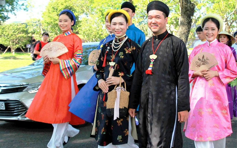 Bảo tồn, phát huy bản sắc văn hóa, con người xứ Huế