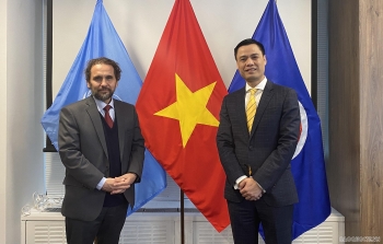 Đại sứ Việt Nam tại Liên hợp quốc tiếp Đặc phái viên Công ước quốc tế về cấm mìn sát thương