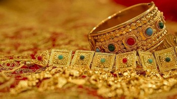 Cuối tuần, giá vàng trong nước tăng sát mức 70 triệu đồng Cuối tuần, giá vàng trong nước tăng sát mức 70 triệu đồng