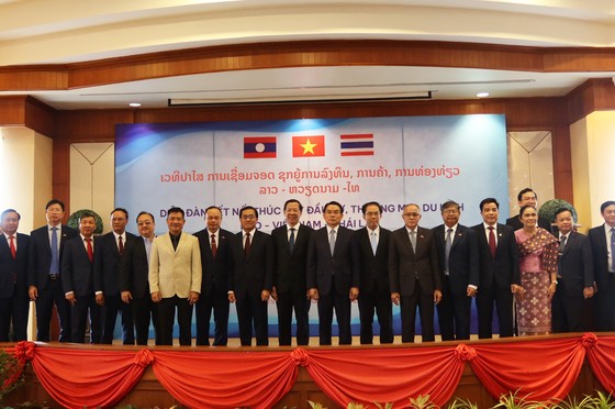 Tăng cường thúc đẩy hợp tác, đầu tư Việt Nam - Lào - Thái Lan ảnh 1