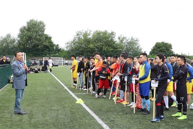 Giải bóng đá kết nối cộng đồng người Việt tại Anh