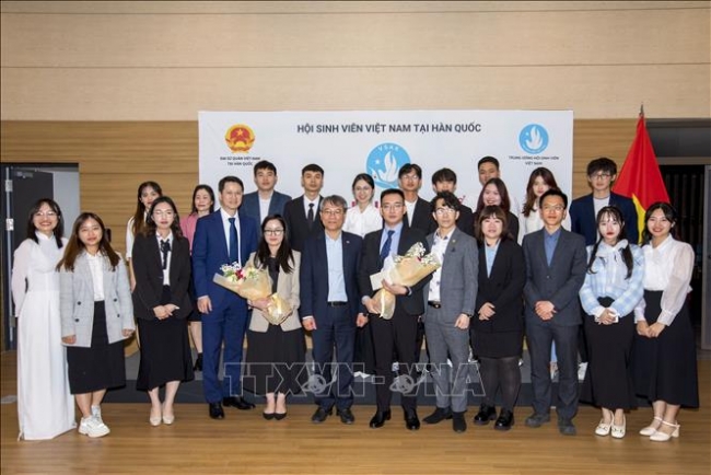 Việt Nam đứng thứ hai về số lượng sinh viên quốc tế học tại Hàn Quốc