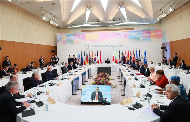 Thủ tướng nêu thông điệp tại phiên họp của Hội nghị thượng đỉnh G7 mở rộng