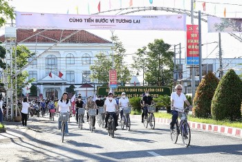 "Cùng tiến bước vì tương lai": phát triển bền vững về biến đổi khí hậu và môi trường tại Việt Nam