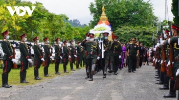 Tri ân các anh hùng liệt sĩ hy sinh tại Lào