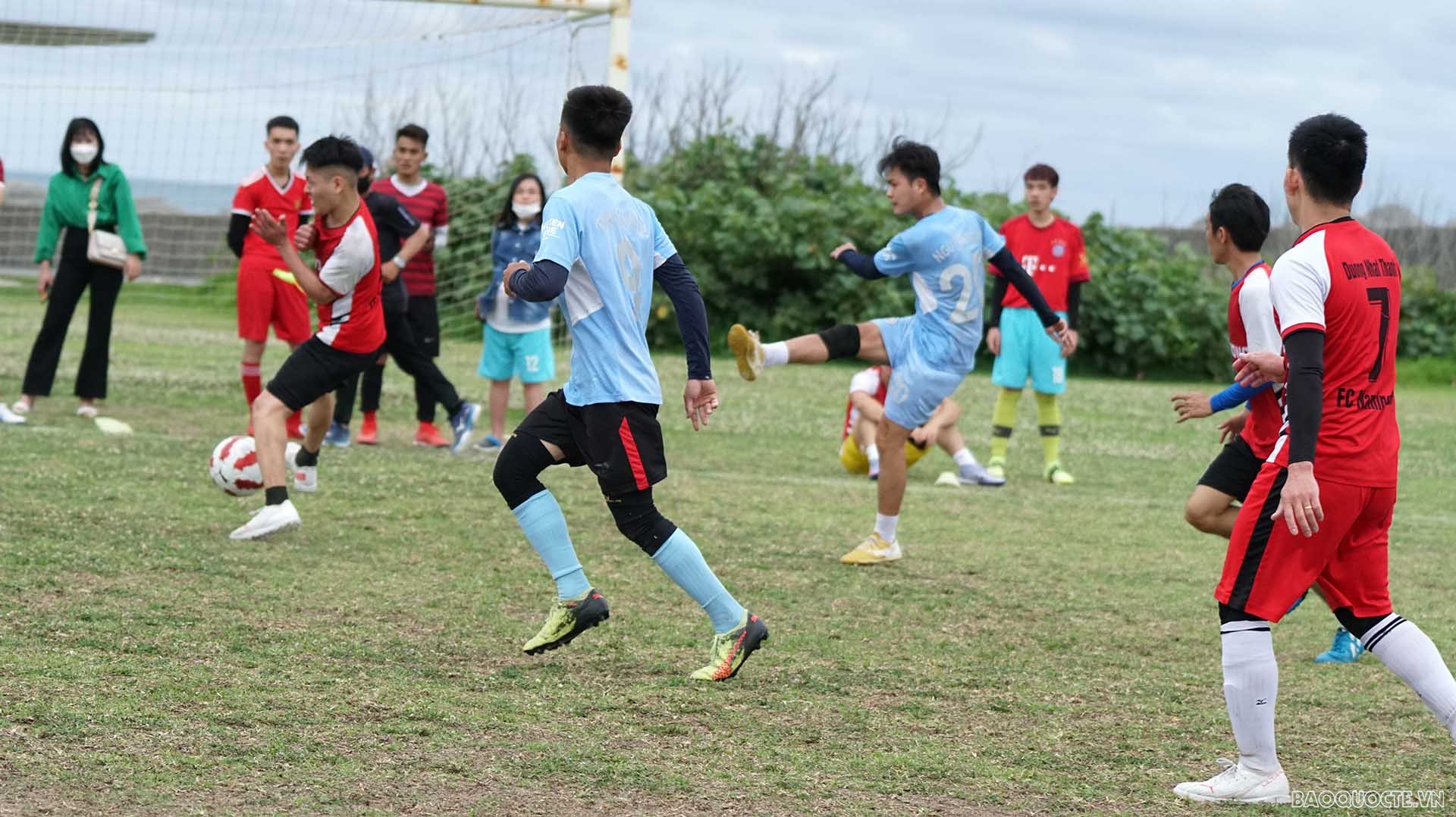 Tổ chức thành công giải bóng đá cho cộng đồng người Việt Nam tại Okinawa, Nhật Bản