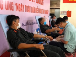 200 Cảnh sát đặc nhiệm hiến máu tình nguyện ở TP.HCM