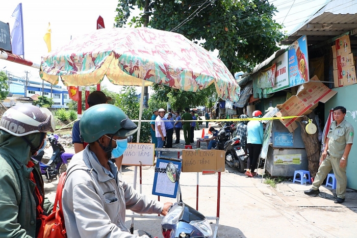 nghi an chong giet vo con roi tu sat o binh duong cong an bao ve nghiem ngat hien truong