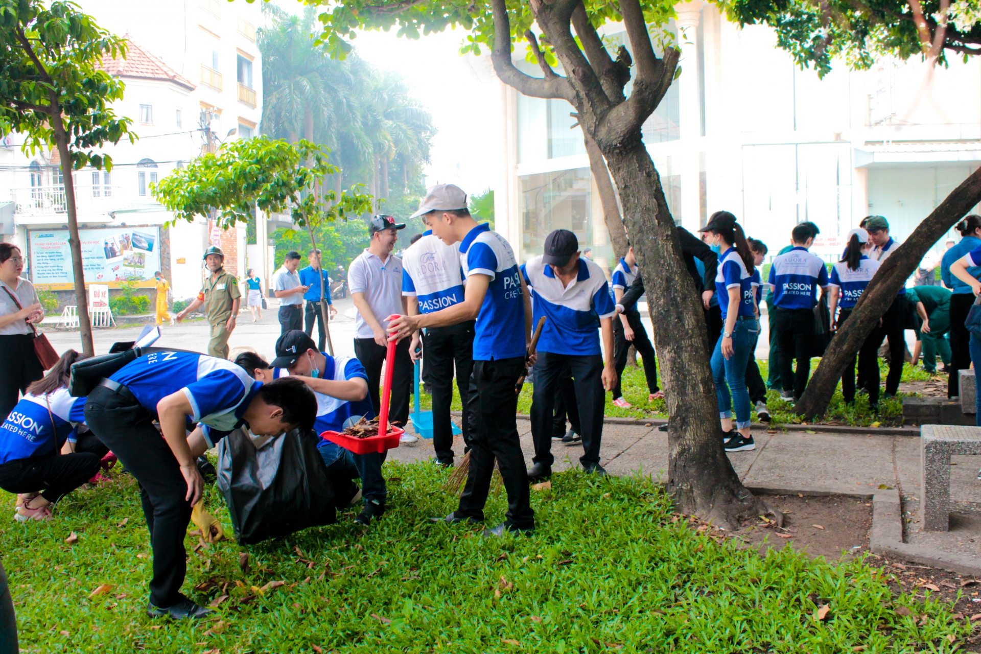 TP.HCM: Náo nức ra quân “Giữ môi trường xanh vì hành tinh chúng ta”