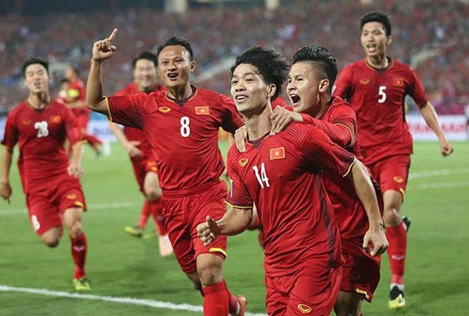 doi tuyen bong da viet nam co nguon tai tro lon tu tap doan hung thinh