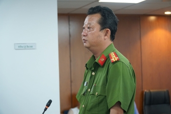 can bo trung tam ho tro xa hoi dam o nhieu be gai khai gi voi co quan dieu tra