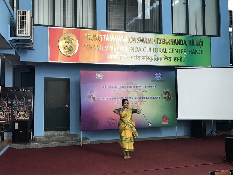 Giao lưu nghệ thuật truyền thống Việt Nam-Ấn Độ chào xuân Tân Sửu 2021