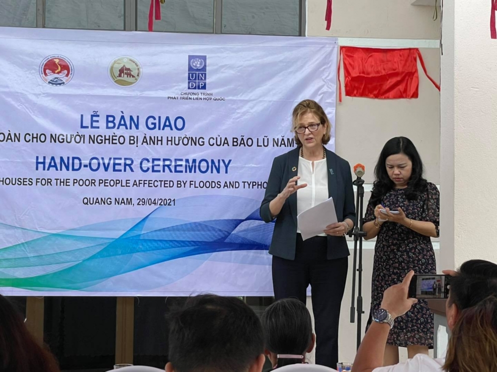 UNDP hỗ trợ xây mới, sửa chữa trên 3.000 căn nhà ứng phó thiên tai cho bà con các tỉnh miền Trung