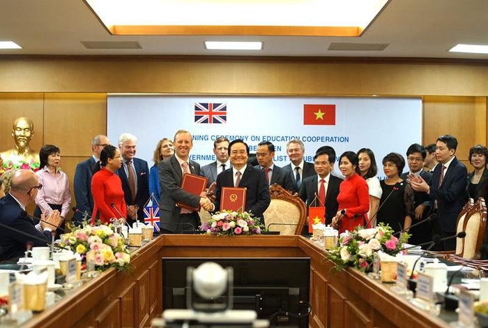 Phát triển mối quan hệ đối tác lâu dài, bền vững và chất lượng cao về giáo dục Việt Nam - Anh