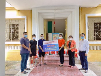 HAUFO hỗ trợ sinh viên Campuchia tại Hà Nội gặp khó khăn vì COVID-19
