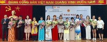Phổ biến giáo trình dạy tiếng Việt cho giáo viên người Việt Nam ở nước ngoài bằng hình thức trực tuyến Phổ biến giáo trình dạy tiếng Việt cho giáo viên người Việt Nam ở nước ngoài bằng hình thức trực tuyến