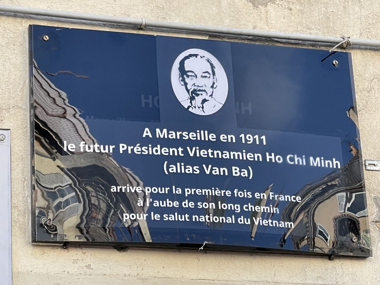 Khai trương biển tưởng niệm Chủ tịch Hồ Chí Minh tại Marseille (Pháp)