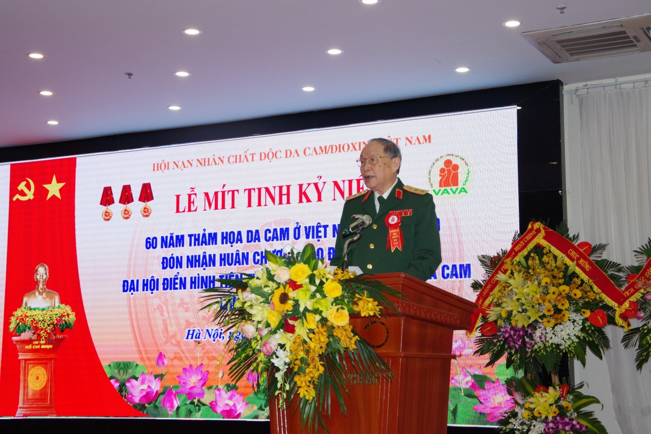 Hội Nạn nhân chất độc da cam Việt Nam đón nhận Huân chương Lao động hạng Ba