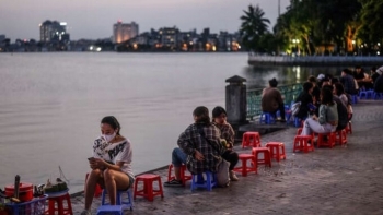 Khách Tây viết về Việt Nam những ngày sau giãn cách xã hội