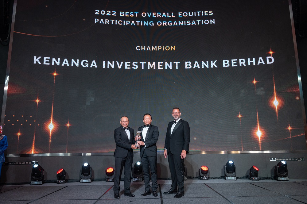 Ngân hàng Đầu tư Kenanga (Malaysia) giành được 7 giải thưởng tại Lễ trao Giải thưởng xuất sắc Bursa 2022