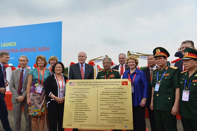 my va viet nam khoi dong du an xu ly dioxin tai san bay bien hoa