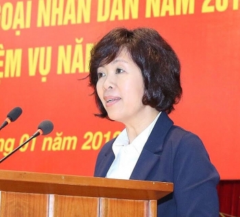 ba nguyen thi hoang van duoc bo nhiem chuc pho truong ban doi ngoai trung uong