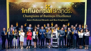 influential brand to chuc trao giai thuong uy tin cho cac thuong hieu noi tieng o singapore va thai lan