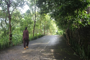 chua linh quang dien bien goc van hoa tin nguong cua nguoi dan vung bien gioi