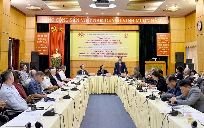Tọa đàm Việt - Mỹ: khẳng định vai trò của giao lưu, hợp tác nhân dân từ Tân Trào năm 1945