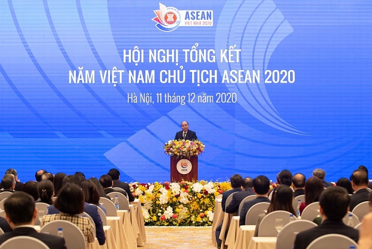 Thủ tướng Chính phủ Nguyễn Xuân Phúc phát biểu tại Hội nghị tổng kết năm Việt Nam Chủ tịch ASEAN 2020. (Ảnh: Phạm Anh Tuấn)