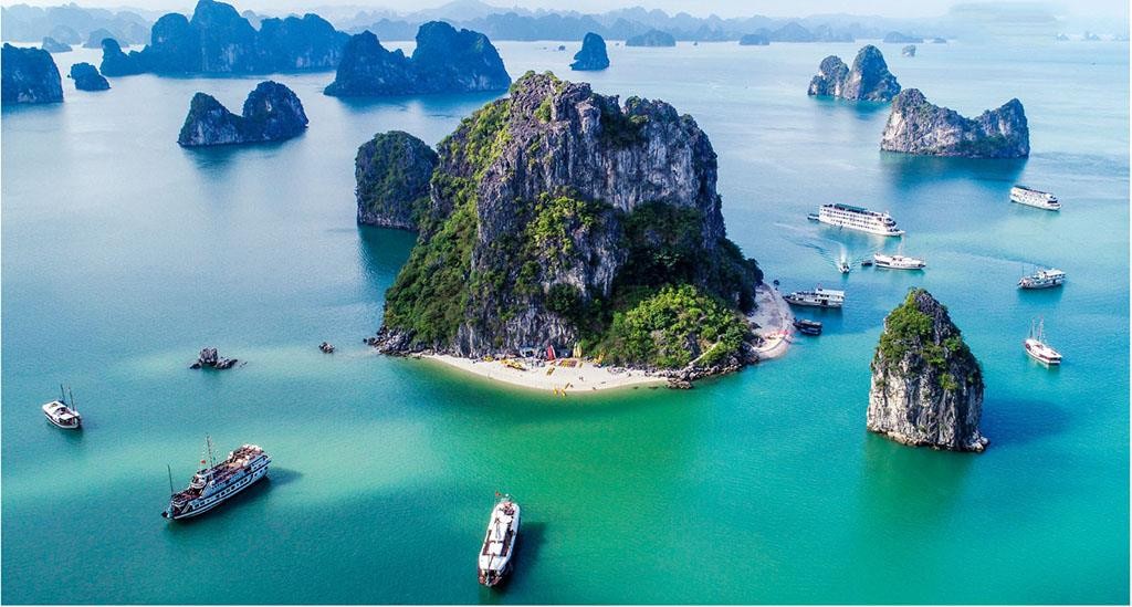 Top 3 vịnh biển đẹp không thể bỏ qua khi đến Việt Nam | Thời Đại Top 3 Vịnh Biển Đẹp Không Thể Bỏ Qua Khi Đến Việt Nam | Thời Đại