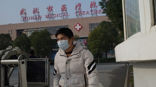 Trung Quốc thêm 4 người mắc viêm phổi lạ do virus corona mới