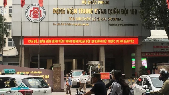 Hà Nội: Cụ ông U80 nhập viện cấp cứu vì uống nhầm 250ml nước rửa bát