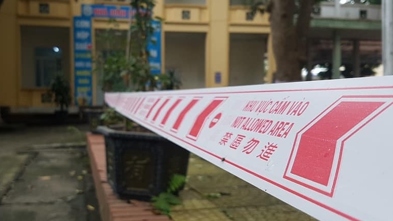 be gai 3 thang tuoi duong tinh covid 19 se som duoc xuat vien