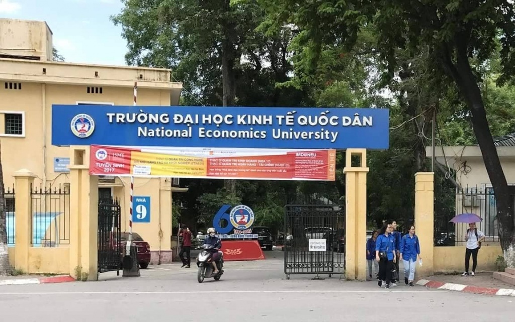 dh kinh te quoc dan duoi hoc 5 sinh vien dinh gian lan thi o son la