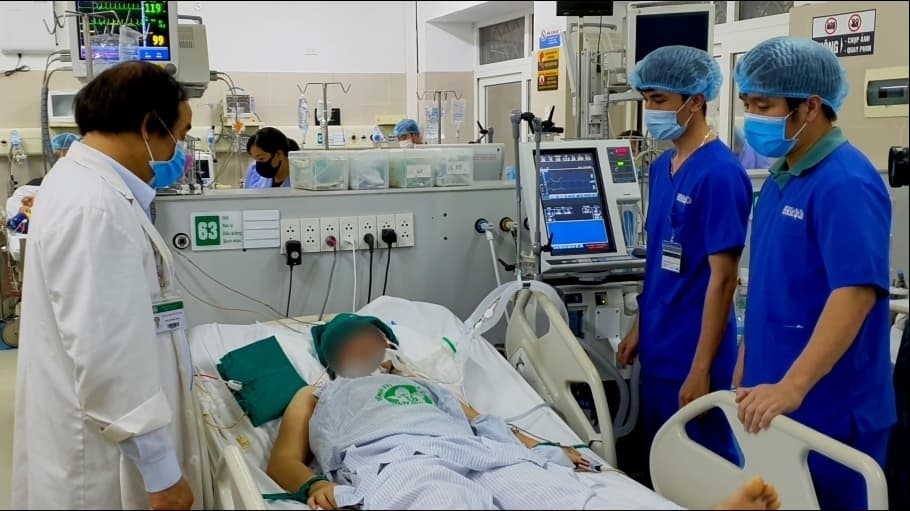 benh vien bach mai cuu song benh nhan ngay truoc gio phong toa vi covid 19