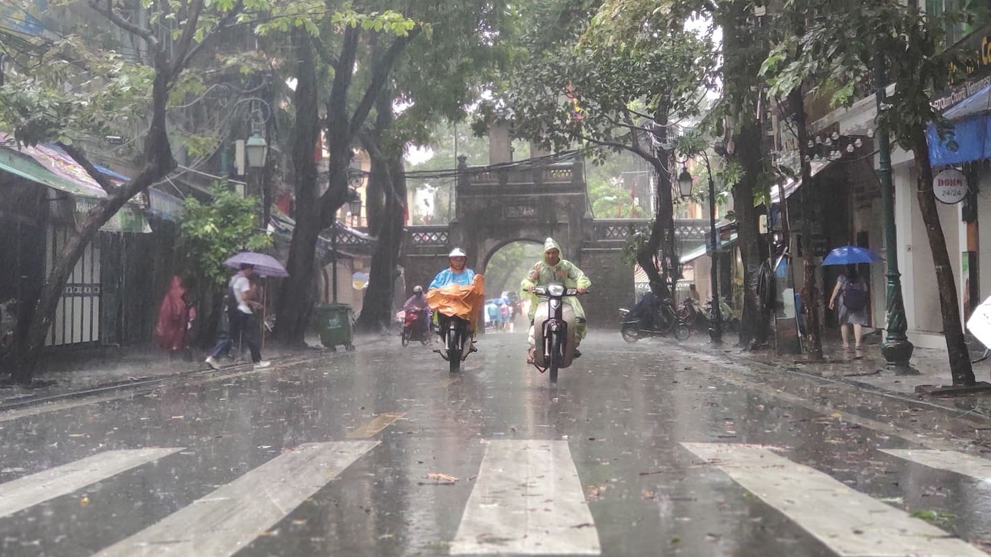 tin thoi tiet hom nay 84 mien bac mua phun troi ret