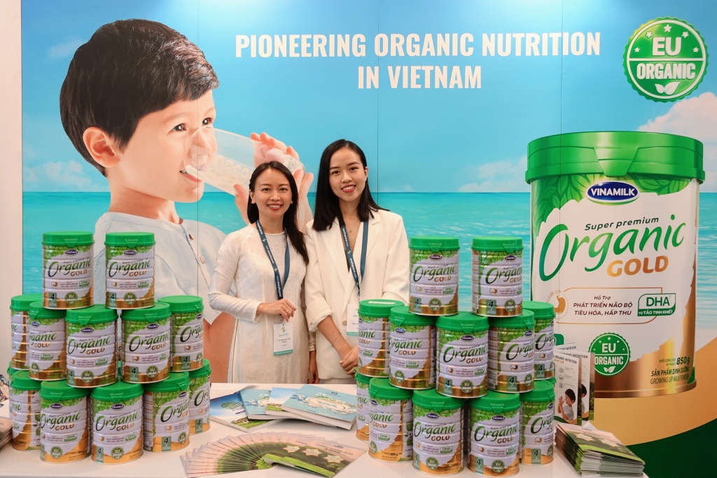 vinamilk la dai dien duy nhat cua chau a trinh bay ve xu huong organic tai hoi nghi sua tuoi toan cau 2019