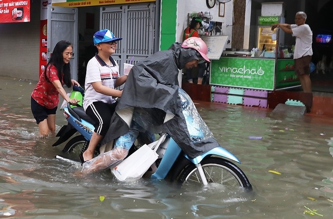 ha noi nhung diem ngap nang do mua lon sau bao so 3