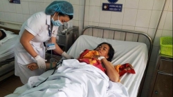 Gia Lai: Đình chỉ 2 nữ hộ sinh truyền nhầm nhóm máu cho bệnh nhân