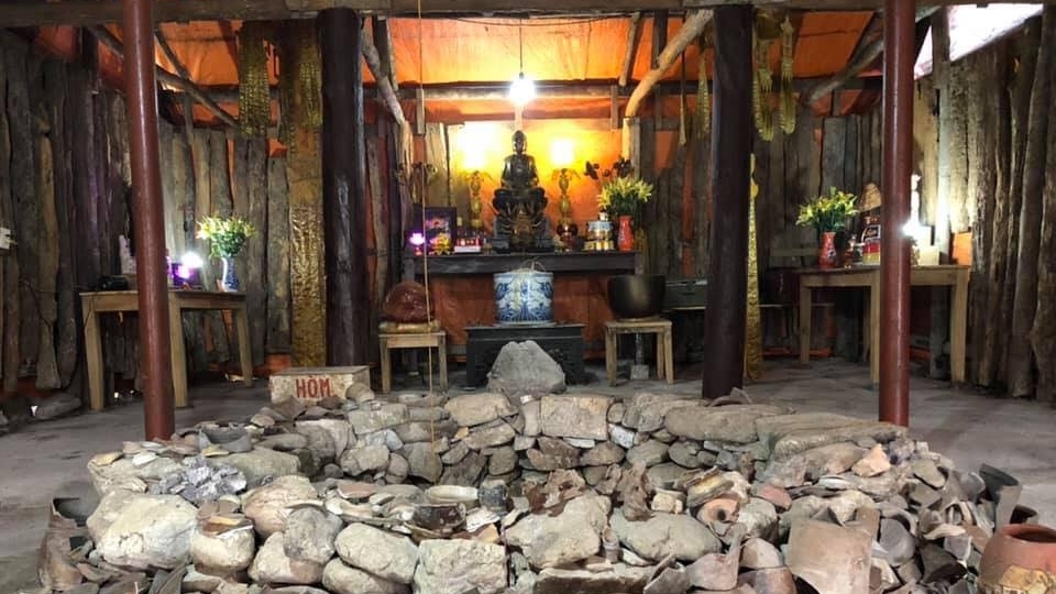 gian nan duong len chua dia nguc o tam dao
