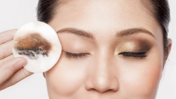 5 cách chăm sóc da vùng mắt tránh quầng thâm, nếp nhăn