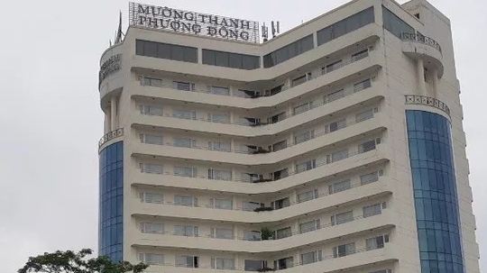 Một cán bộ Đại học Sư phạm Kỹ thuật Vinh tử vong vì rơi từ tầng 8