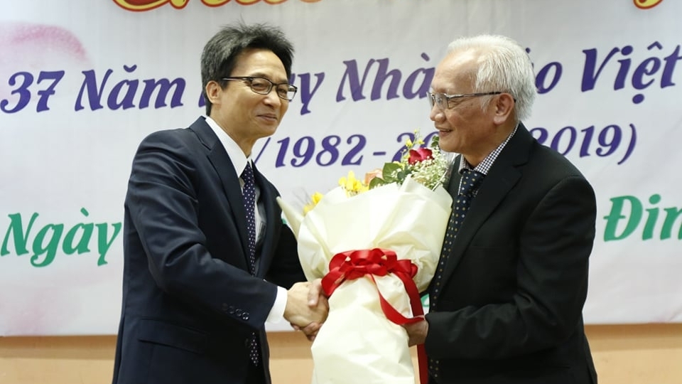 ngay 2011 o ngoi truong khong bat hoc sinh chen chan vao dai hoc