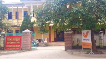 tin moi vu lo clip chanh an huyen quan he voi nu ke toan tai phong lam viec