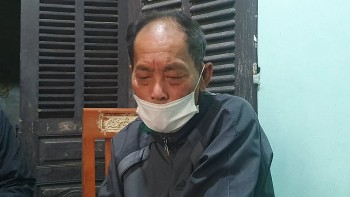 vu chau be 3 tuoi bi ghim dinh vao dau bao cao ban giam doc cong an tp ha noi