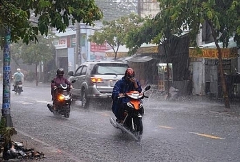 Thời tiết hôm nay 17/4/2021: Hà Nội đề phòng gió giật mạnh, Miền Bắc mưa, lạnh