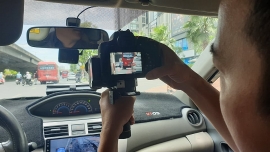 Công an Hà Nội ra quân xử lý xe khách chạy “rùa bò”