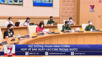 Thủ tướng Phạm Minh Chính họp về sản xuất vaccine trong nước